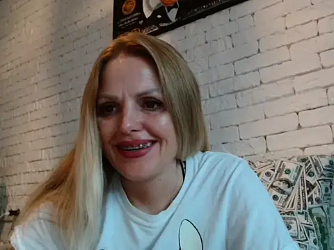 Angel girllovemy online show from October 2025 09:28:02 AM