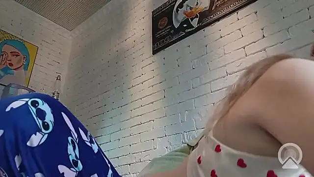 Snapshot of Angel_girllovemy chatting on February 2026 08:20:01 AM Angel girllovemy online show from February 2026 08:20:01 AM