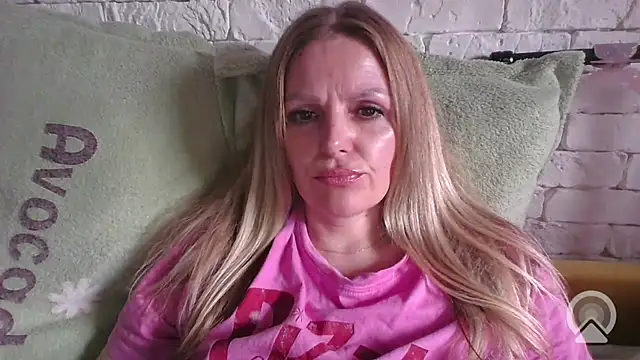 Snapshot of Angel_girllovemy chatting on March 2026 08:53:01 AM Angel girllovemy online show from March 2026 08:53:01 AM