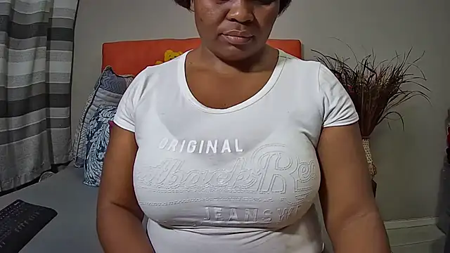 missboobsxx online show from February 2025 06:53:01 PM