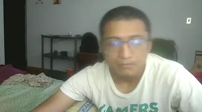 Mghty-cockl88 online show from January 2025 09:53:01 PM