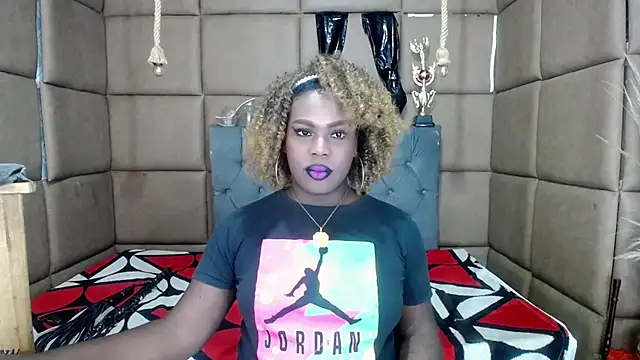 Snapshot of CatrinaGill chatting on October 2025 05:36:02 AM CatrinaGill online show from October 2025 05:36:02 AM