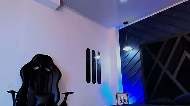 Petesevans online show from April 2026 11:17:02 PM