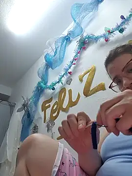 Snapshot of karlythoth@xh chatting on November 2025 04:49:01 PM karlythothxh online show from November 2025 04:49:01 PM