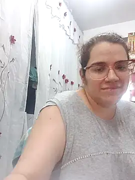 Snapshot of karlythoth@xh chatting on November 2025 05:24:02 PM karlythothxh online show from November 2025 05:24:02 PM