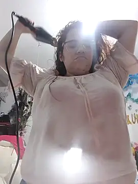 Snapshot of karlythoth@xh chatting on November 2025 08:11:02 PM karlythothxh online show from November 2025 08:11:02 PM