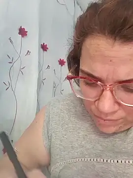 Snapshot of karlythoth@xh chatting on December 2025 04:34:02 PM karlythothxh online show from December 2025 04:34:02 PM