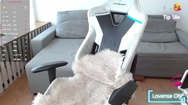 Snapshot of BrastStr chatting on March 2026 12:28:01 PM BrastStr online show from March 2026 12:28:01 PM