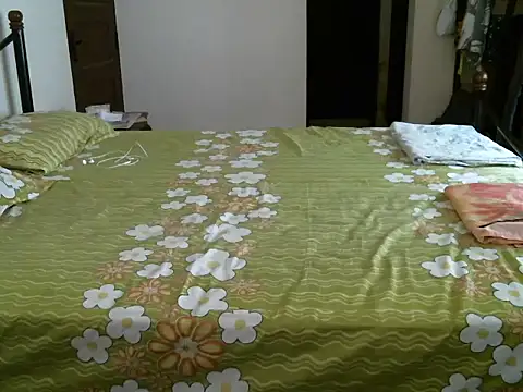 Snapshot of Slim_India chatting on June 2026 05:32:02 AM Slim India online show from June 2026 05:32:02 AM