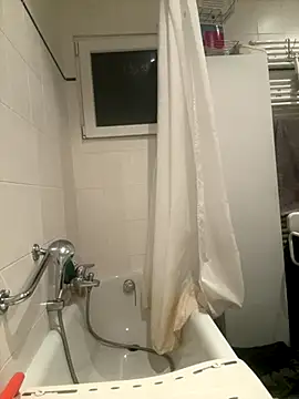 shehandme online show from October 2025 02:59:02 PM