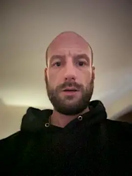 Snapshot of shehandme chatting on March 2026 07:56:01 AM shehandme online show from March 2026 07:56:01 AM