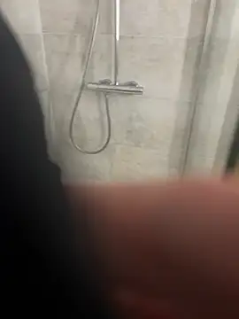 Snapshot of shehandme chatting on April 2026 04:10:02 AM shehandme online show from April 2026 04:10:02 AM