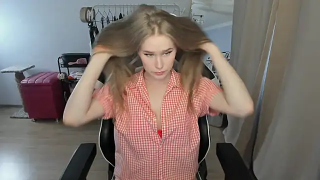 Snapshot of sexxy_potatoes chatting on October 2025 02:03:01 PM sexxy potatoes online show from October 2025 02:03:01 PM