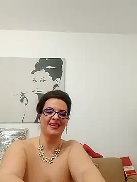 Snapshot of RebeccaNoble chatting on February 2025 12:09:01 AM RebeccaNoble online show from February 2025 12:09:01 AM