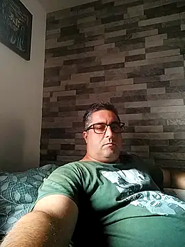 ADRIAN ADI40 online show from March 2026 01:27:02 PM