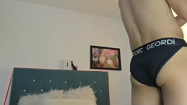 Snapshot of Max_and_Peter chatting on March 2025 06:43:02 PM Max and Peter online show from March 2025 06:43:02 PM