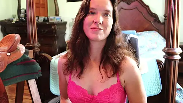 Snapshot of thornburyrose chatting on October 2025 05:03:01 PM thornburyrose online show from October 2025 05:03:01 PM