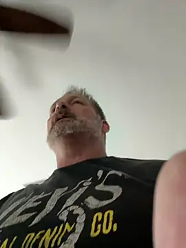 Snapshot of Bronco9602 chatting on October 2025 06:52:01 PM Bronco9602 online show from October 2025 06:52:01 PM