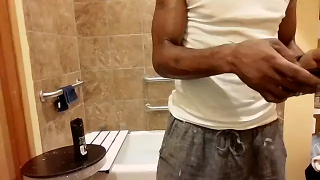 Maculine Stayr online show from October 2025 10:33:02 PM