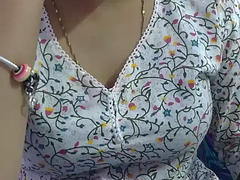 Snapshot of Your_wild_Dia chatting on March 2025 05:13:01 PM Your wild Dia online show from March 2025 05:13:01 PM