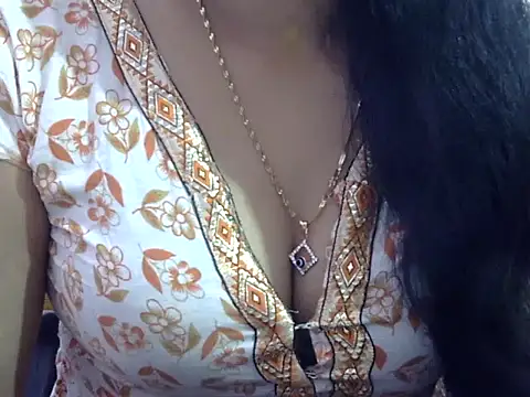 Snapshot of Your_wild_Dia chatting on October 2025 06:04:02 AM Your wild Dia online show from October 2025 06:04:02 AM