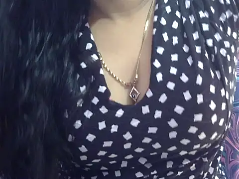 Snapshot of Your_wild_Dia chatting on November 2025 06:05:01 AM Your wild Dia online show from November 2025 06:05:01 AM