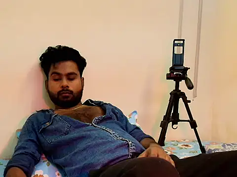 Snapshot of SHENOY3 chatting on June 2026 07:02:02 PM SHENOY3 online show from June 2026 07:02:02 PM