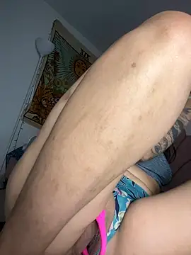 Snapshot of kiaraglam2 chatting on February 2025 08:16:02 AM kiaraglam2 online show from February 2025 08:16:02 AM