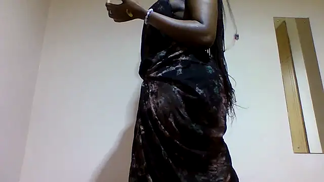 sweetelle09 online show from February 2026 04:41:01 PM