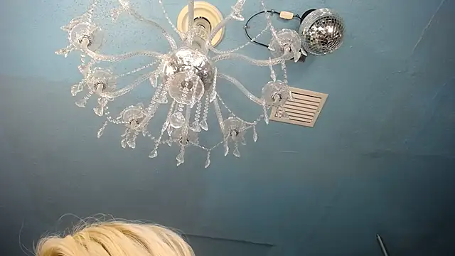 Snapshot of ADRIANNA_FOX chatting on October 2025 07:14:01 PM ADRIANNA FOX online show from October 2025 07:14:01 PM