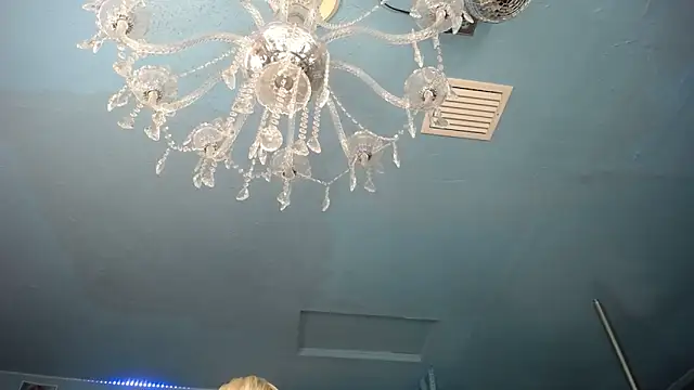 Snapshot of ADRIANNA_FOX chatting on December 2025 09:14:01 AM ADRIANNA FOX online show from December 2025 09:14:01 AM