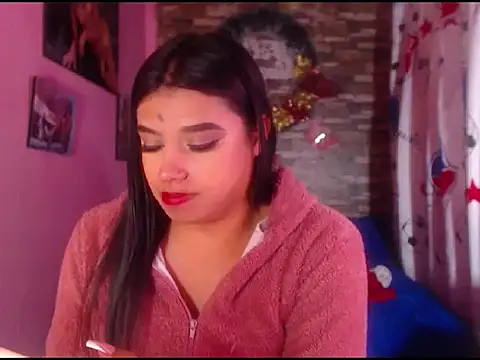 katrinawillff online show from December 2024 12:36:01 PM