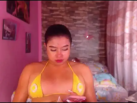 katrinawillff online show from February 2025 06:11:01 PM