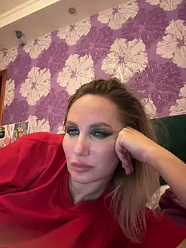 Snapshot of AngelOxy chatting on January 2025 09:36:02 PM AngelOxy online show from January 2025 09:36:02 PM