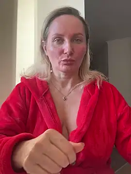 Snapshot of AngelOxy chatting on January 2025 07:34:02 AM AngelOxy online show from January 2025 07:34:02 AM