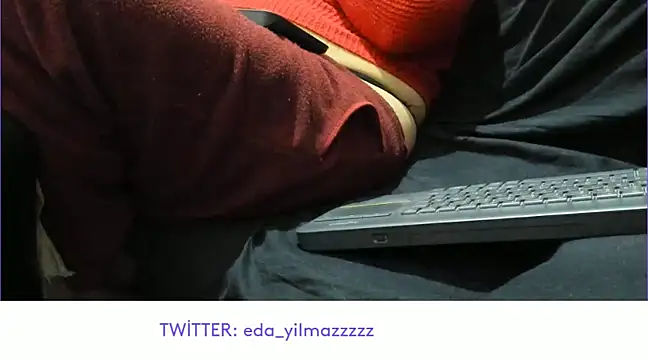 Snapshot of sexy_modelll chatting on February 2025 03:52:02 AM sexy modelll online show from February 2025 03:52:02 AM