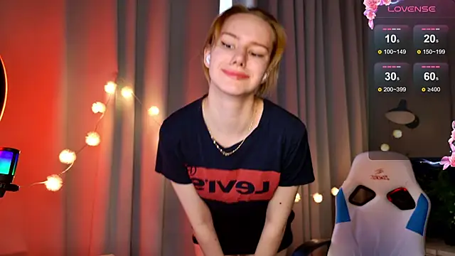 Ramona    online show from February 2025 09:41:01 AM