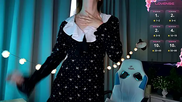 Ramona    online show from March 2025 09:44:01 AM