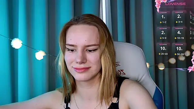 Ramona    online show from March 2025 09:40:01 AM