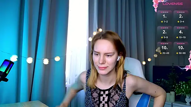 Ramona    online show from March 2025 09:40:02 AM