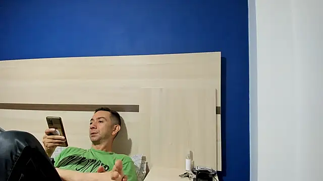 funcouple1985 online show from December 2024 01:29:01 AM