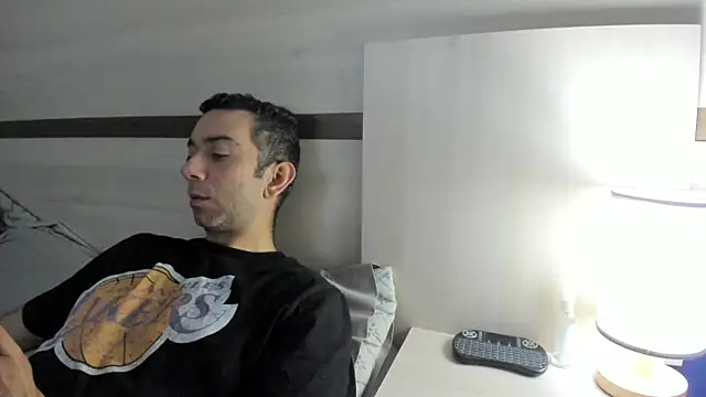 funcouple1985 online show from March 2025 07:28:02 PM