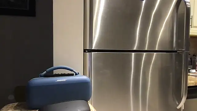 Snapshot of BigGuyMuscle chatting on November 2025 09:50:02 PM BigGuyMuscle online show from November 2025 09:50:02 PM