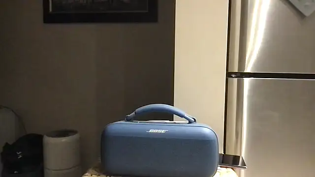 Snapshot of BigGuyMuscle chatting on November 2025 03:28:01 AM BigGuyMuscle online show from November 2025 03:28:01 AM