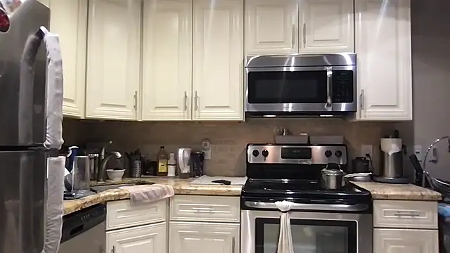 BigGuyMuscle online show from March 2026 02:18:01 AM