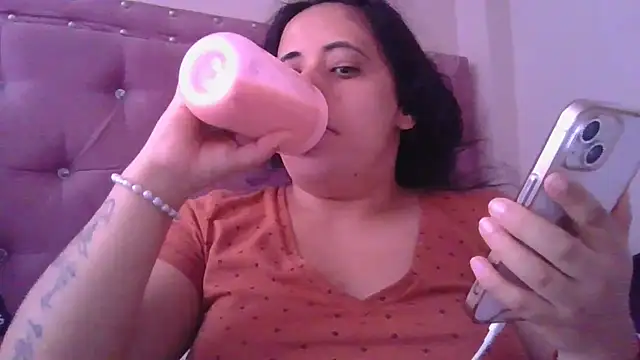 annarose19 online show from January 2026 05:04:02 PM