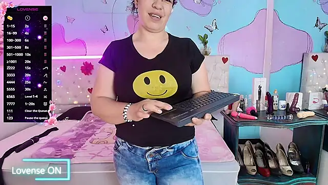 Snapshot of Zaly_mature chatting on June 2026 11:22:02 PM Zaly mature online show from June 2026 11:22:02 PM