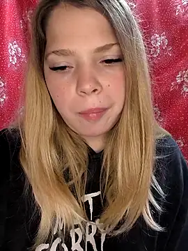 Zuli Kiska online show from October 2025 09:30:01 PM