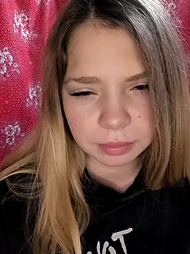 Zuli Kiska online show from November 2025 12:31:02 PM