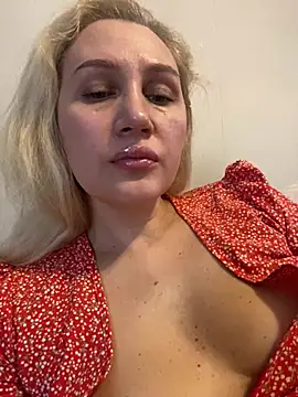 YourBlondee online show from March 2026 02:28:02 AM